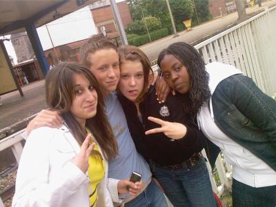 eu tou simplement ^^